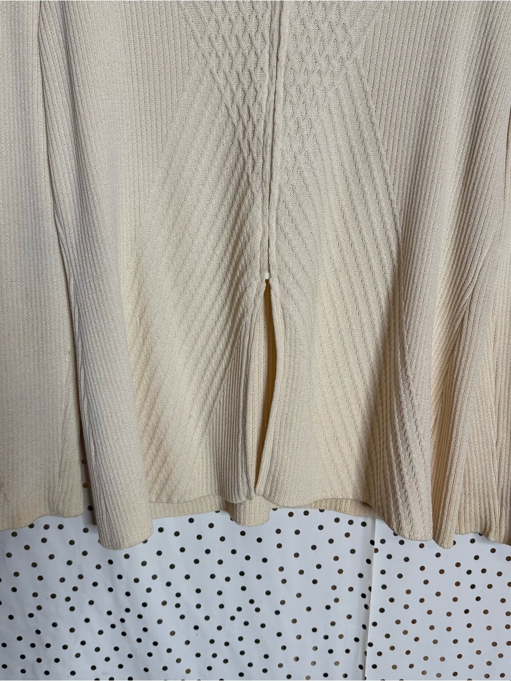 St. John Collection Cream Zip-Front Ribbed Knit Cardigan - Picture 2 of 7
